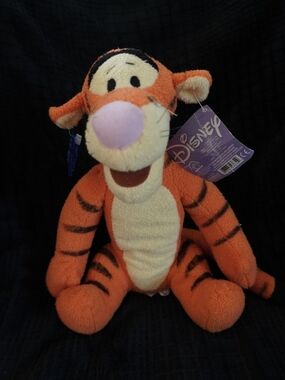 Vintage 2004 Disney Winnie the Pooh "Tigger" 10" Plush by Applause NWT